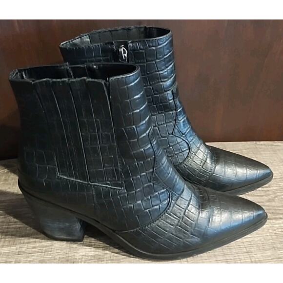 Blondo Womens 7 Ankle Bootie Black Leather Waterproof Pointed Reptile Toe Boots - Picture 1 of 10